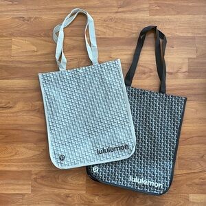 ❤️ Two brand new large lululemon tote bags